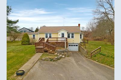 111 Summit Avenue, South Kingstown, RI 02879 - Photo 1