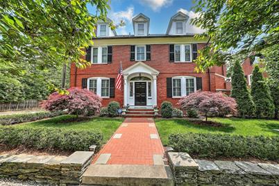 149 President Avenue, Providence, RI 02906 - Photo 1