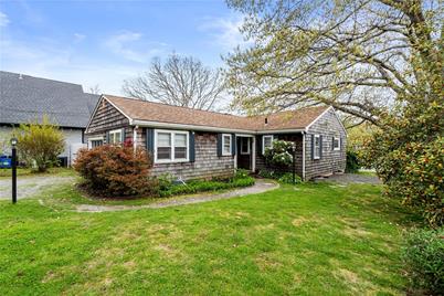 100 North River Drive, Narragansett, RI 02882 - Photo 1