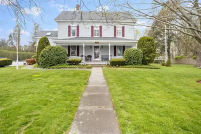 906 East Main Road, Portsmouth, RI 02871 - Photo 1