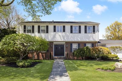 11 West Blue Ridge Road, Cranston, RI 02920 - Photo 1