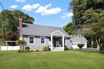 215 Spring Street, East Greenwich, RI 02818 - Photo 1