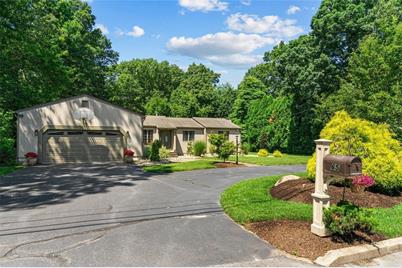 65 Apple House Drive, Cranston, RI 02921 - Photo 1