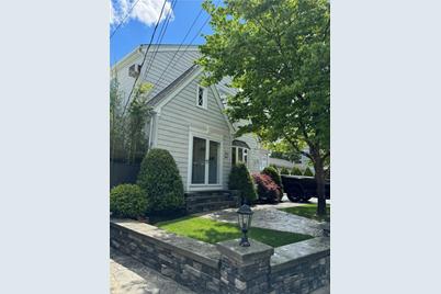 605 Armistice Boulevard, Pawtucket, RI 02861 - Photo 1