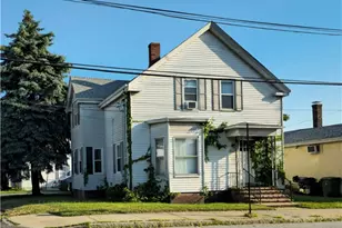 1354 Cranston St, Cranston, RI 02920 - Photo 1