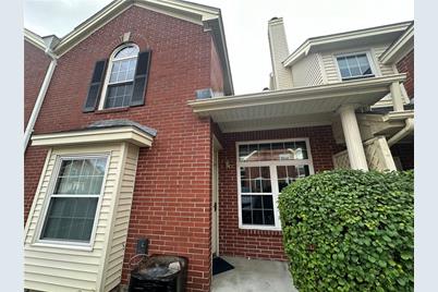 626 Smithfield Road #910, North Providence, RI 02904 - Photo 1