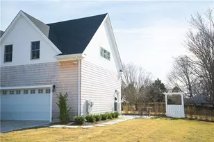 161 Briarwood Ave, Middletown, RI 02842 - Photo 1