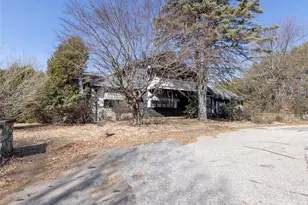 233 Annette Ave, Woonsocket, RI 02895 - Photo 1