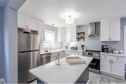 18 Hall Avenue, Newport, RI 02840 - Photo 1