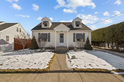 236 Bloomfield Street, Pawtucket, RI 02861 - Photo 1