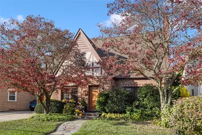 198 Chace Avenue, Providence, RI 02906 - Photo 1