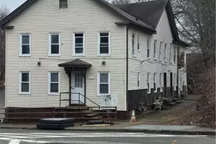 617 Providence St, Warwick, RI 02886 - Photo 1