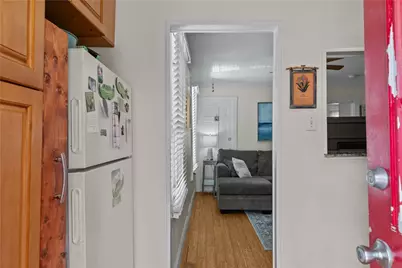 29 Dean Avenue #1F, Newport, RI 02840 - Photo 1