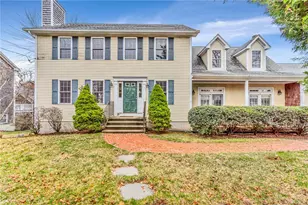 190 Narragansett Pkwy, Warwick, RI 02888 - Photo 1