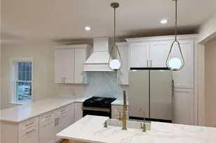 1404 Hunting Hill Dr, Cumberland, RI 02864 - Photo 1