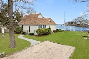 221 Earle Dr, North Kingstown, RI 02852 - Photo 1