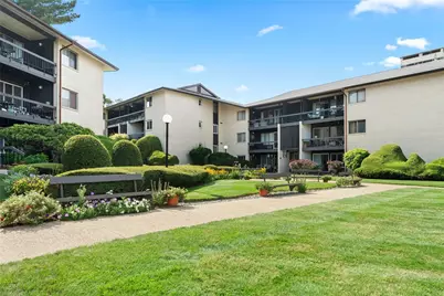 400 Narragansett Parkway #WB-10, Warwick, RI 02888 - Photo 1