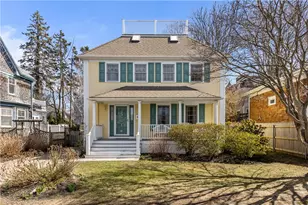 17 Bayside Ave, Newport, RI 02840 - Photo 1