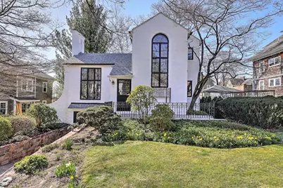 21 Laurel Avenue, Providence, RI 02906 - Photo 1