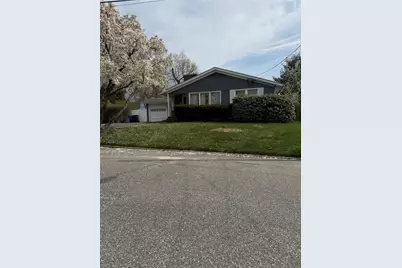 46 Cliffside Drive, Cranston, RI 02920 - Photo 1