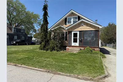 29 Lindy Avenue, East Providence, RI 02915 - Photo 1