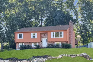 60 N Cobble Hill Rd, Warwick, RI 02886 - Photo 1