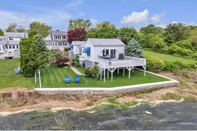 376 Parkside Drive, Warwick, RI 02888 - Photo 1