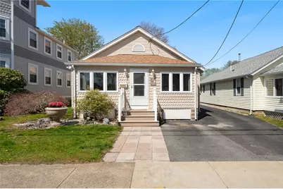 63 Boon Street, Narragansett, RI 02882 - Photo 1