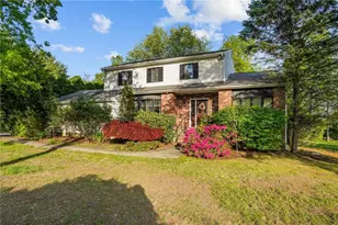 5 Chaloner Ct, Cranston, RI 02921 - Photo 1