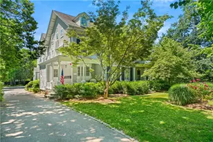 141 Narragansett Ave, Newport, RI 02840 - Photo 1