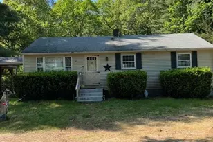 31 Winsor Ave, Johnston, RI 02919 - Photo 1