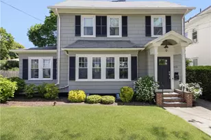 163 Oak Hill Ave, Pawtucket, RI 02860 - Photo 1