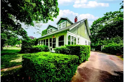 102 Buttonwoods Avenue, Warwick, RI 02886 - Photo 1