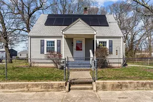 181 Vera St, Warwick, RI 02886 - Photo 1