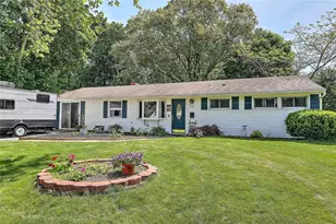 92 Chatworth Ave, Warwick, RI 02886 - Photo 1