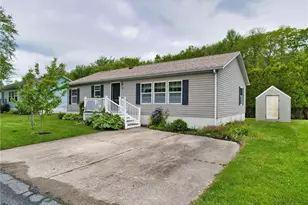 40 Songbird Ln, Tiverton, RI 02878 - Photo 1