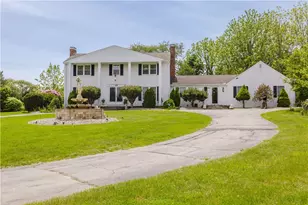 129 Lawrence Dr, Portsmouth, RI 02871 - Photo 1