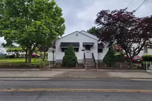 129 Glenbridge Ave, Providence, RI 02909 - Photo 1