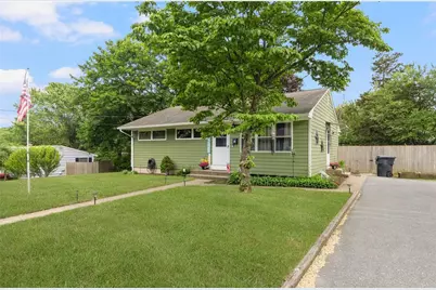 80 Flagg Avenue, Warwick, RI 02886 - Photo 1