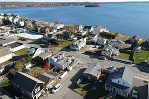 9 Island Ave, Portsmouth, RI 02871 - Photo 1