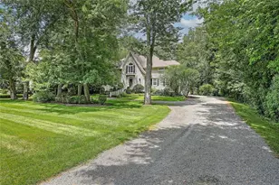 15 Tall Pines Dr, Barrington, RI 02806 - Photo 1