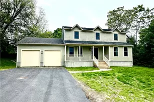 8 Linden St, Bristol, RI 02809 - Photo 1