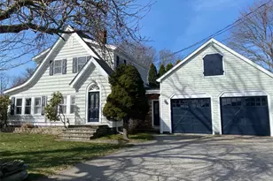 348 Bristol Ferry Rd, Portsmouth, RI 02871 - Photo 1