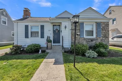 257 Woodhaven Road, Pawtucket, RI 02861 - Photo 1