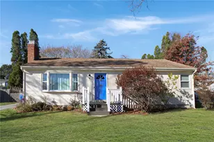 17 Wood Rd, Middletown, RI 02842 - Photo 1