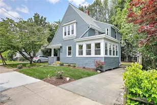 21 Glenwood Ave, Pawtucket, RI 02860 - Photo 1