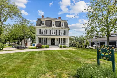 2951 East Main Road #2, Portsmouth, RI 02871 - Photo 1