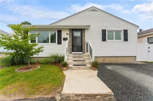 15 Wayland St, East Providence, RI 02914 - Photo 1
