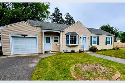 11 Winthrop Street, East Providence, RI 02915 - Photo 1