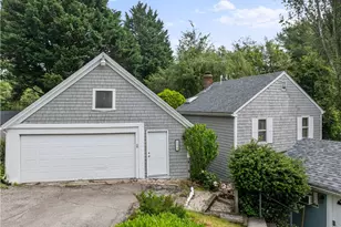 694 Windwood Dr, Tiverton, RI 02878 - Photo 1